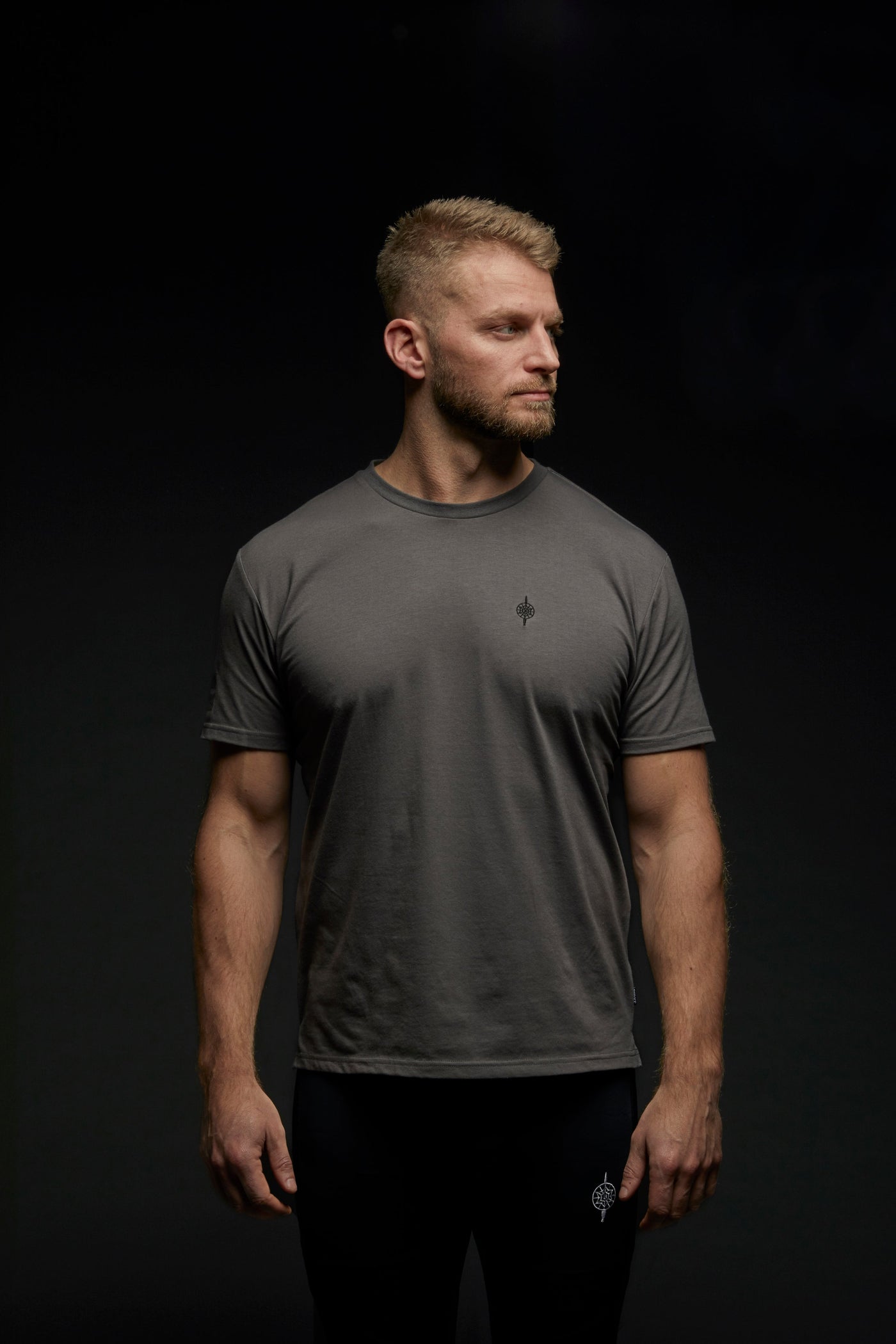 RUNWAY T-SHIRT WARSHIP GREY