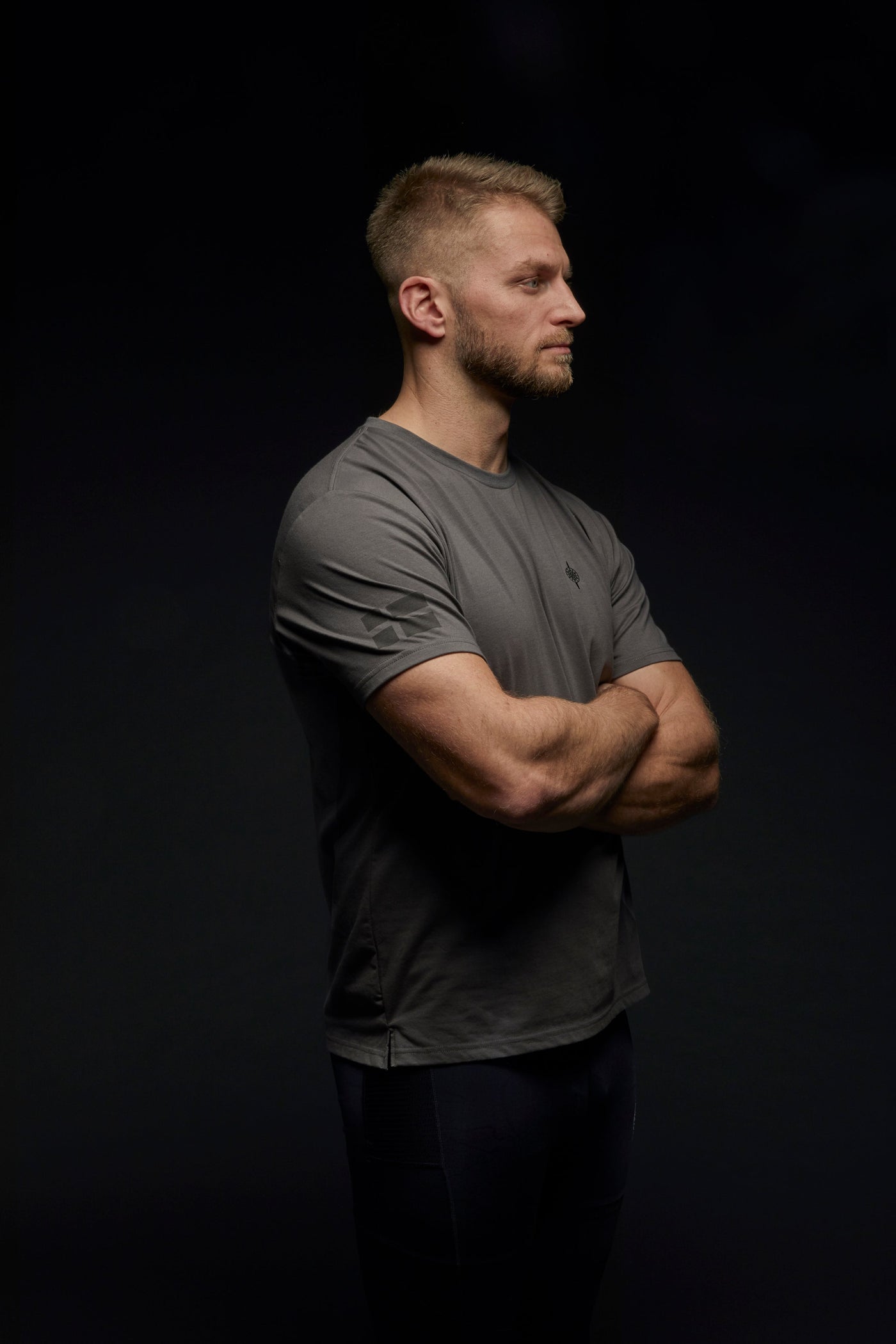RUNWAY T-SHIRT WARSHIP GREY