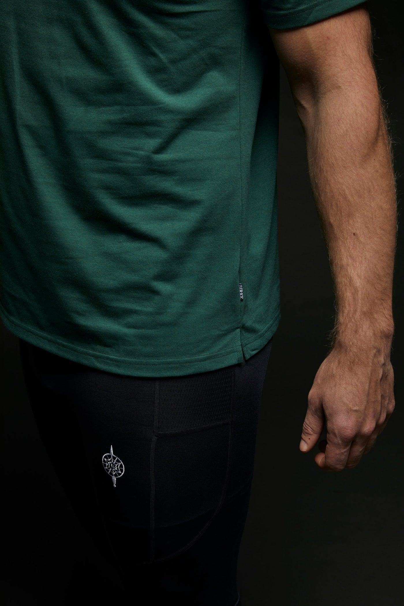 RUNWAY T-SHIRT FORREST GREEN