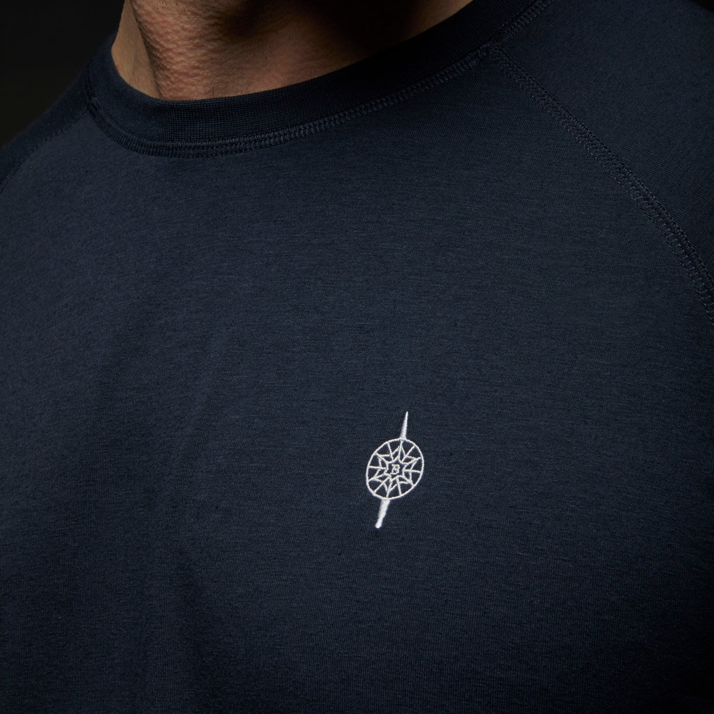 RUNWAY T-SHIRT NAVY