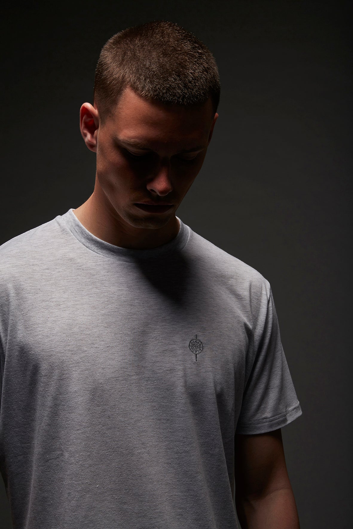RUNWAY T-SHIRT MELANGE GREY