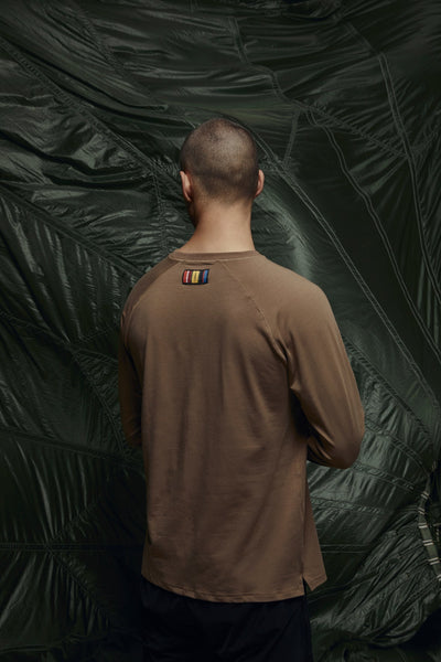 DIVEMASTER LS TEE DARK SAND