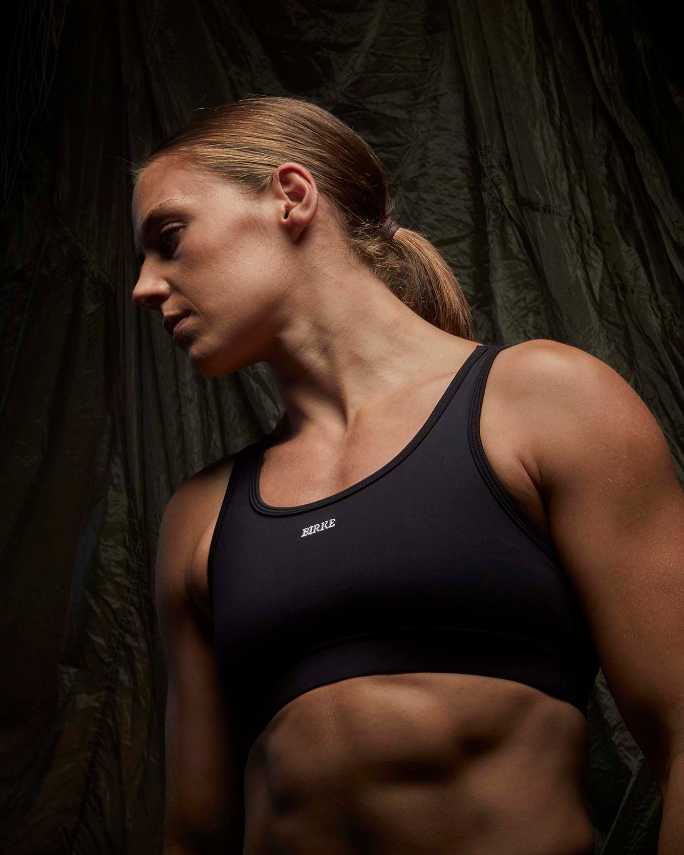 RIGGER SPORTS BRA BLACK