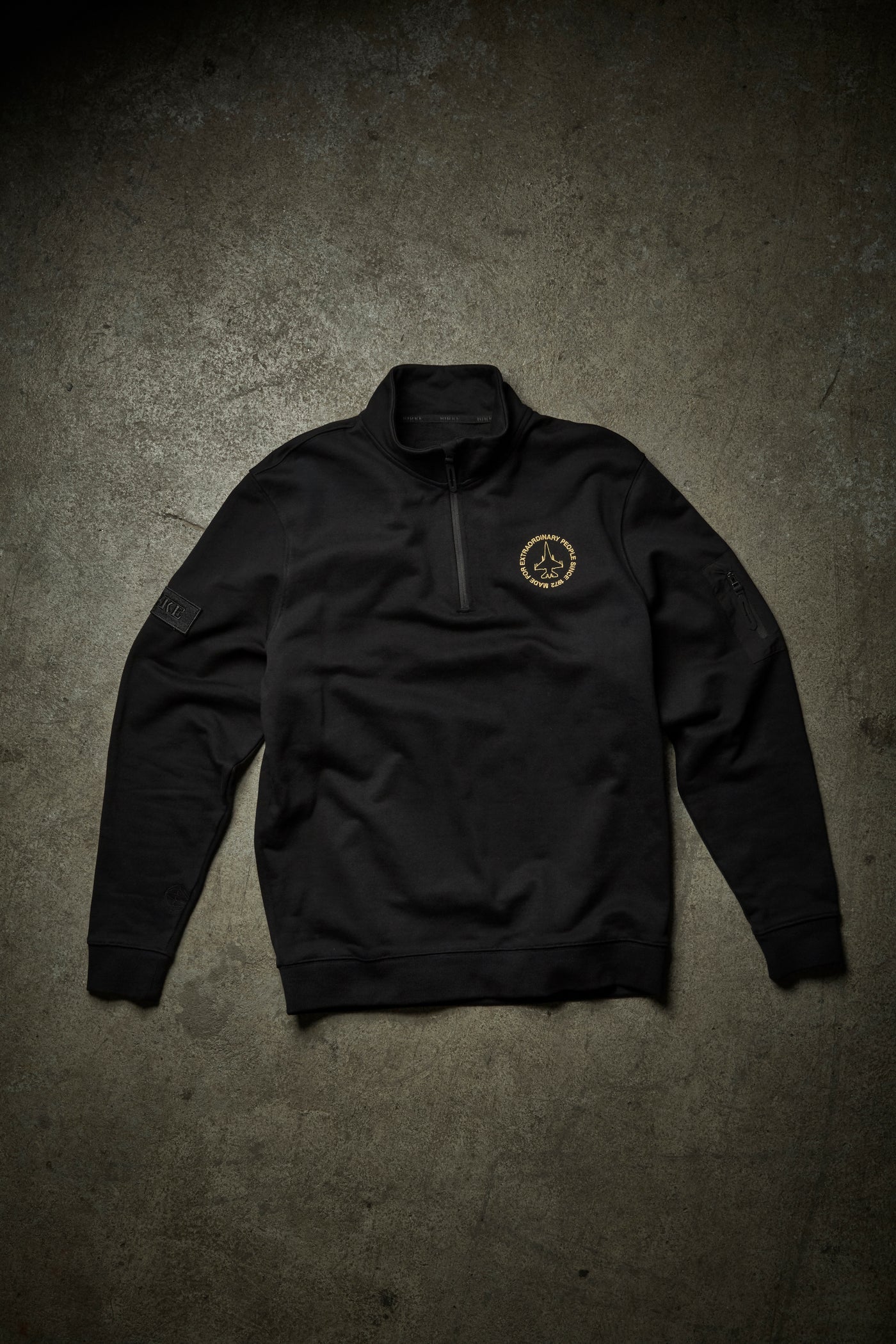 FIGHTER ¾ ZIP SWEATSHIRT - BLACK