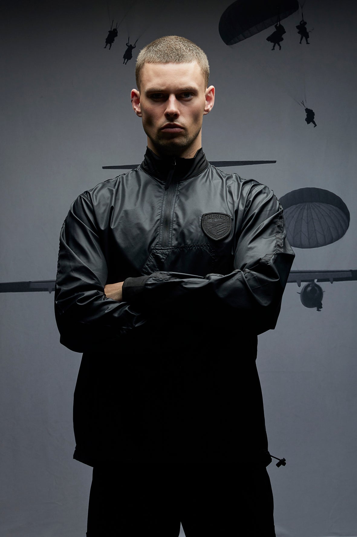 RUNNING ANORAK BLACK/BLACK